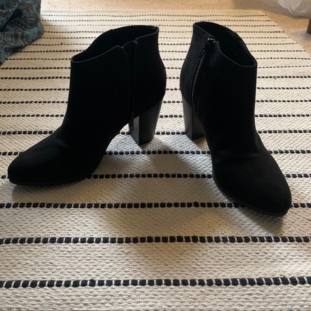 Old Navy heel ankle boot
